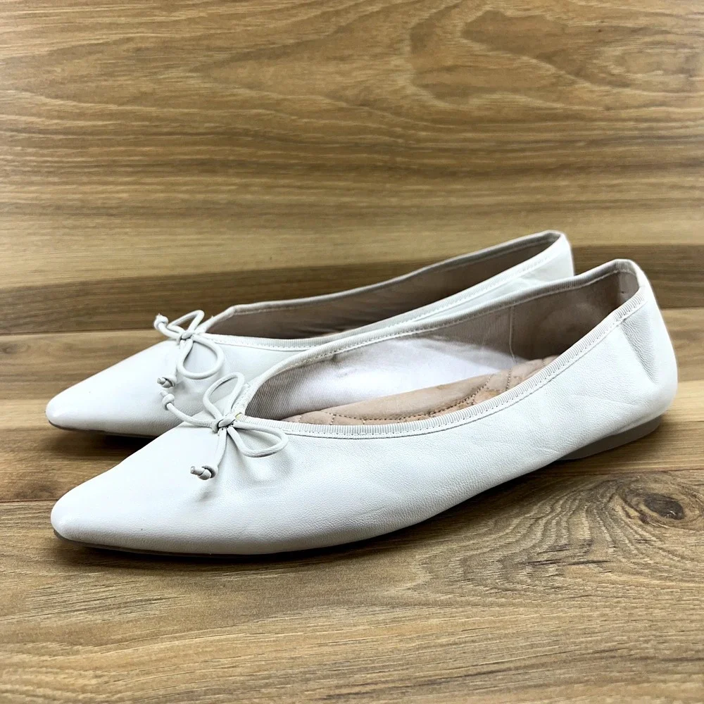 Birdies 9.5 Flats Bone Leather Pointed Toe Bow Goldfinch